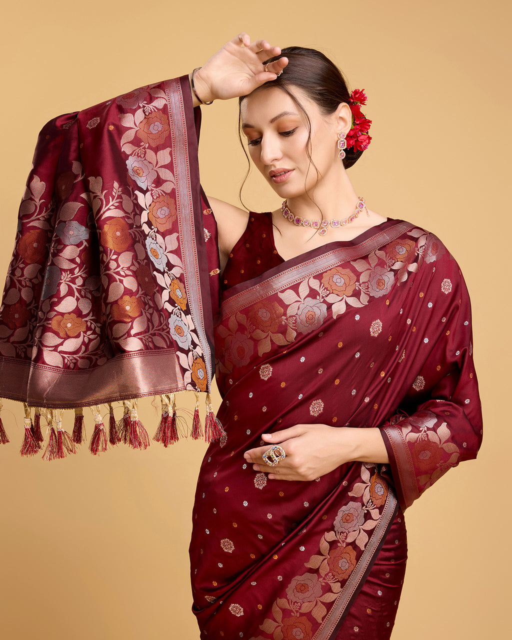 🌸 3-Zari Perfection: From Royal Sarees to Designer Bridal Jackets