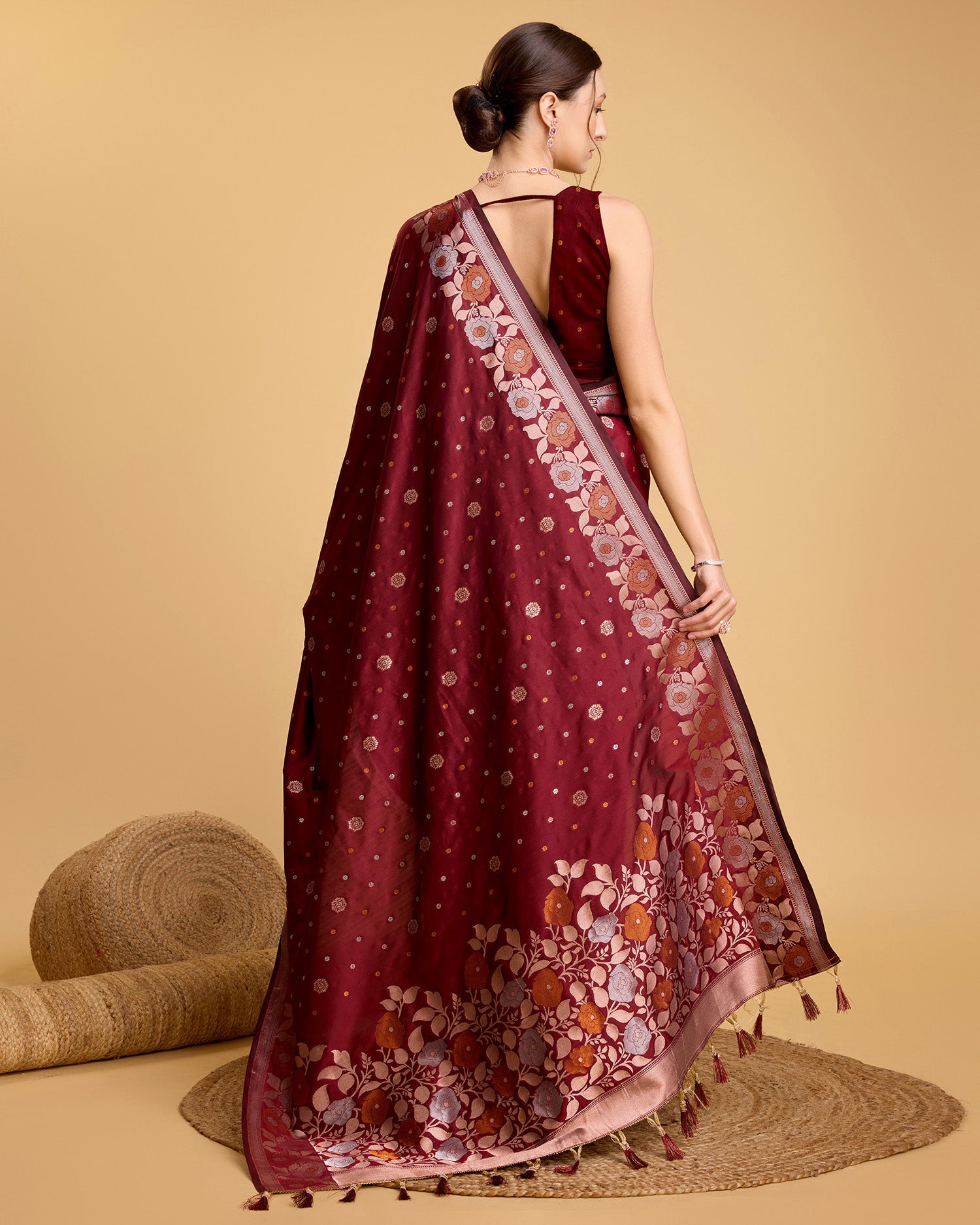 🌸 3-Zari Perfection: From Royal Sarees to Designer Bridal Jackets