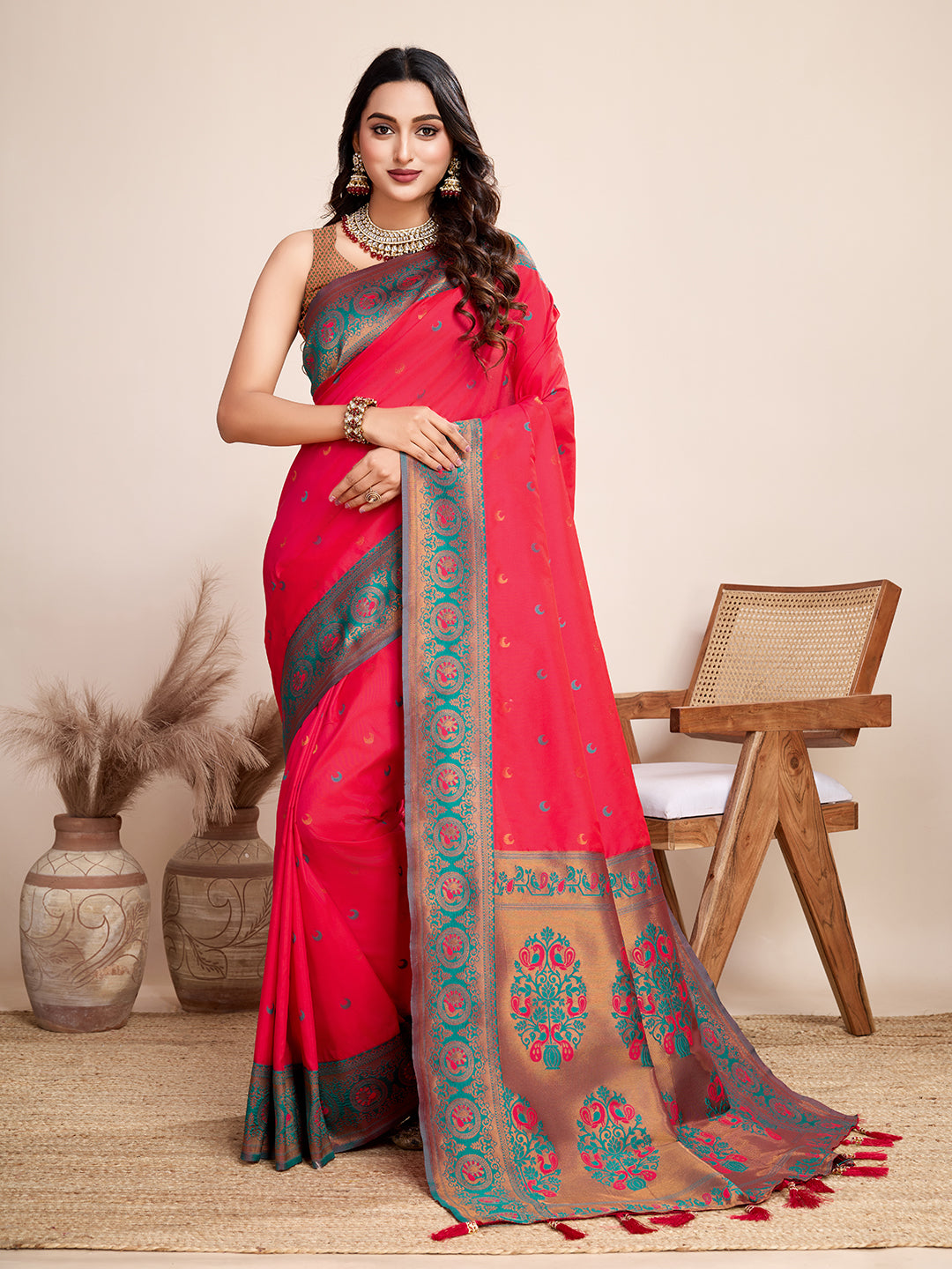 Pure Jacquard Silk Saree with Vibrant Zari Jharokha Work | Vera Fashion