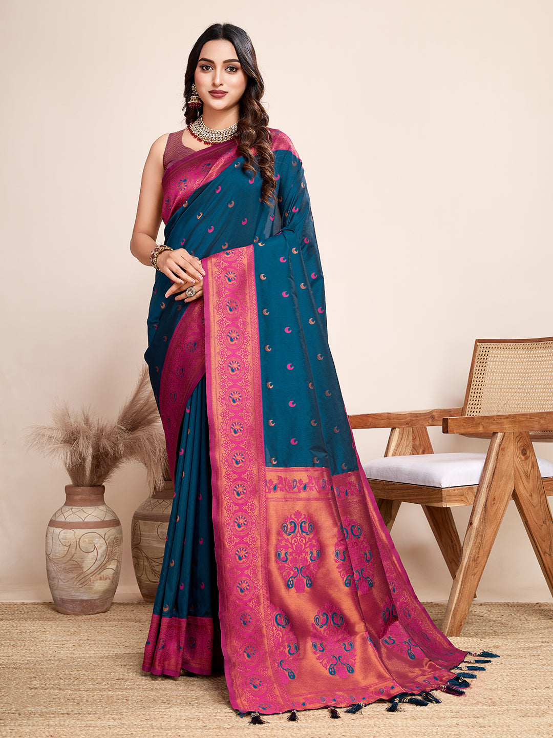 Pure Jacquard Silk Saree with Vibrant Zari Jharokha Work | Vera Fashion