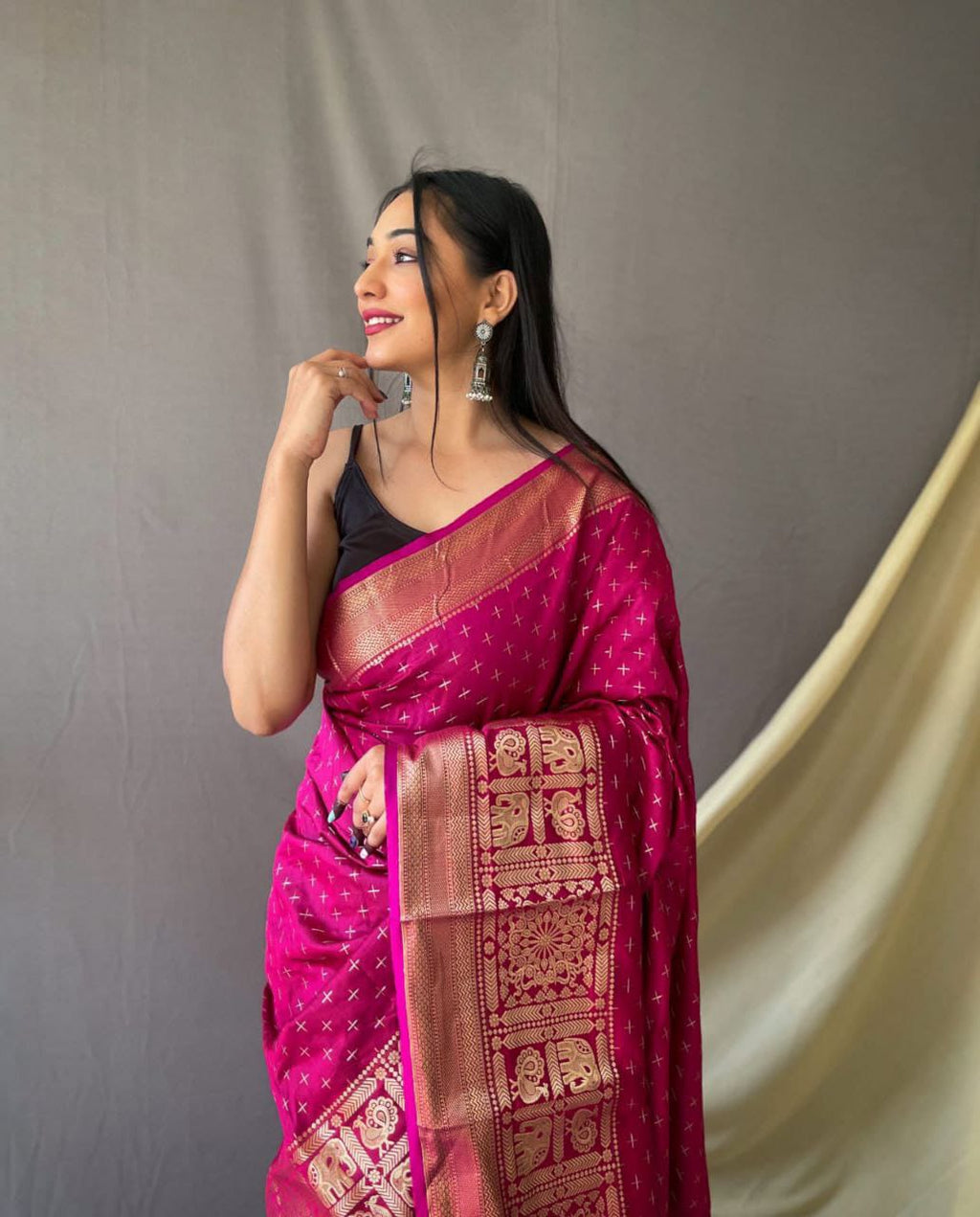 Soft Silk Saree with Double Jari Check Weaving & Rich Pallu