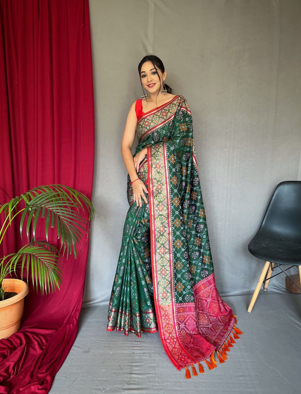 Pure Patola Silk Banarasi Saree | Contrast Meenakari Weaving & Rich Pallu with Tassels