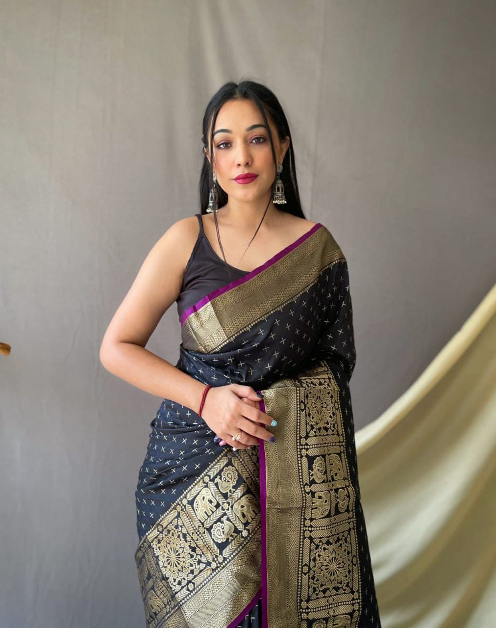 Soft Silk Saree with Double Jari Check Weaving & Rich Pallu