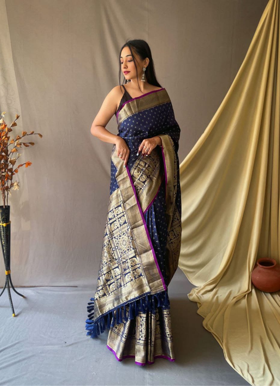 Soft Silk Saree with Double Jari Check Weaving & Rich Pallu