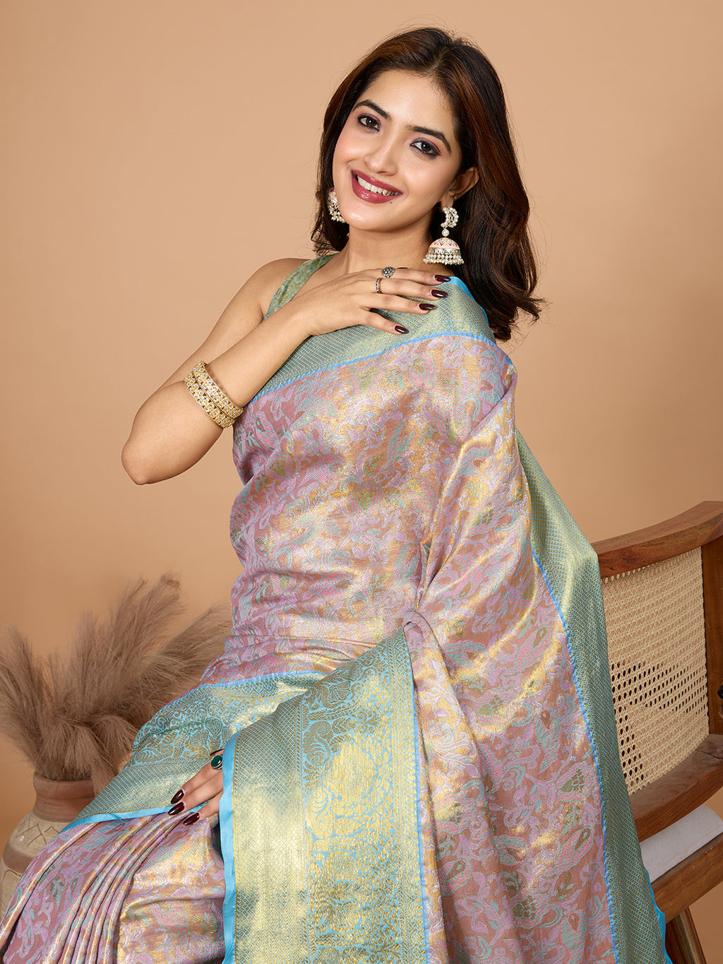 Presenting you Semi Silk saree with all over Jari weaved