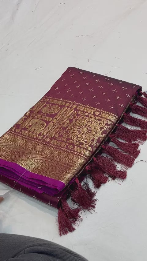 Soft Silk Saree with Double Jari Check Weaving & Rich Pallu