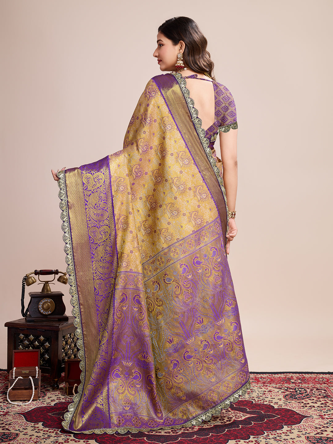 Bollywood Trendy kanjivaram silk saree with blouse piece.